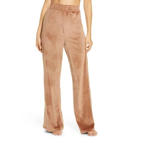 Skims wide leg high waist velour pant size small - Picture 2 of 4